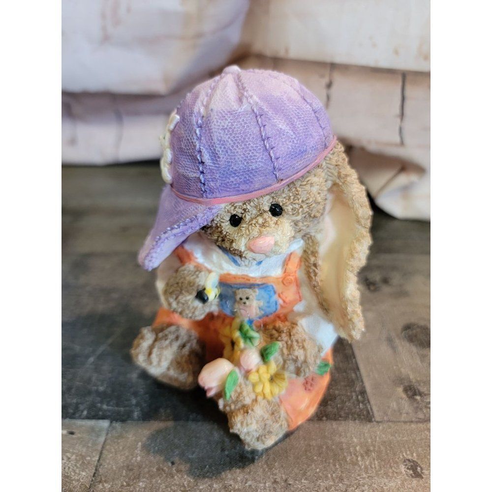 Rabbit Bunny Boy hat figure spring Easter figure Bee